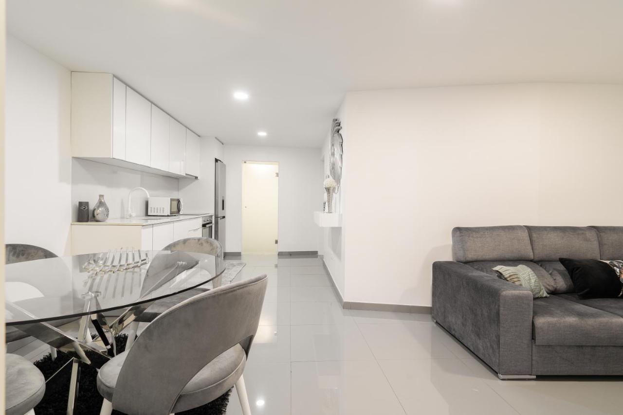 Host Wise - Spacious Noble Apartaments Ace Location Porto Dış mekan fotoğraf